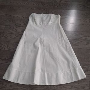🍀🌺 Beautiful  white dress by Gap🍀🍀🍀